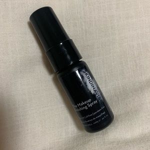 Skindinavia the makeup finishing spray
